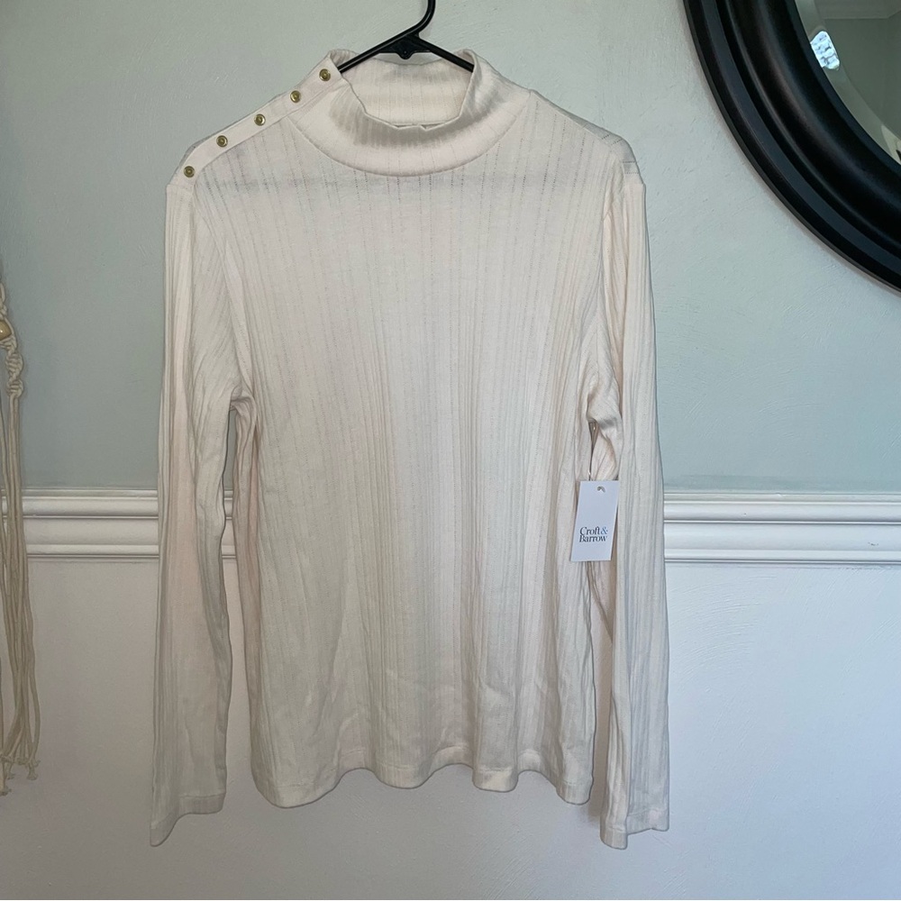 New Women’s long sleeve top